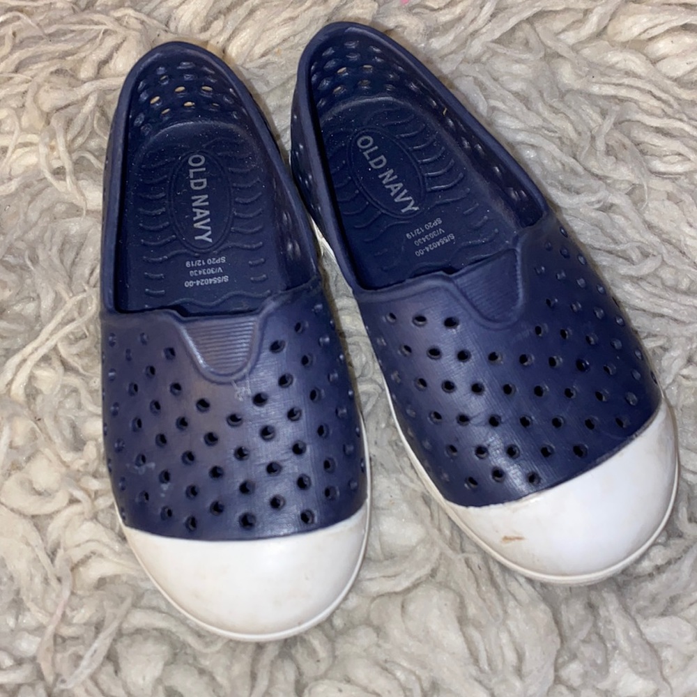 Old navy water shoes navy blue